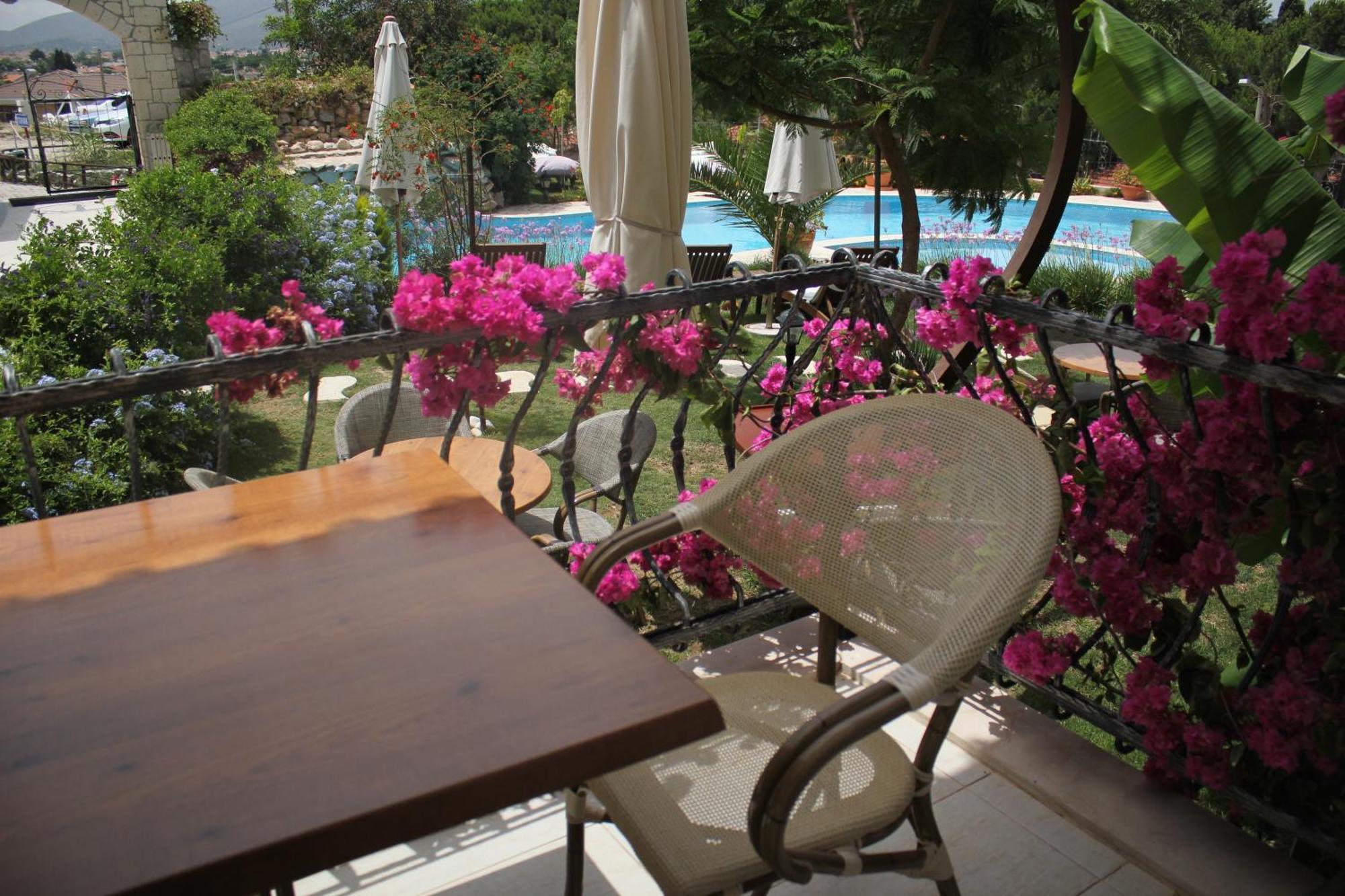 Dolina Hotel เซสเม ภายนอก รูปภาพ